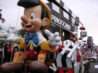 ウォルト・ディズニー・スタジオ・パークのパレード
